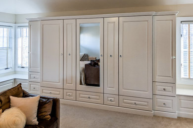 Inspiration for a timeless master bedroom remodel in Chicago