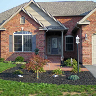 75 Beautiful One-Story Exterior Home With A Hip Roof ...