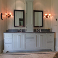 serranot's bathroom