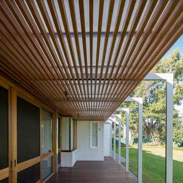 Homestead entertaining deck
