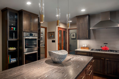 PRIVATE RESIDENCE - DELAWARE || CONTEMPORARY KITCHEN & LAUNDRY ROOM