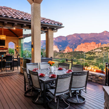 Outdoor Dining & Fire Feature