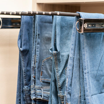 Pull-Out Pant Rack | SpaceManager Closets