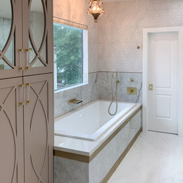 McCulloch Circle - Master Bathroom
