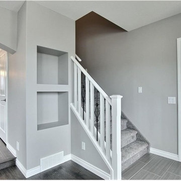 Auckland 5 / Foyer & Stair