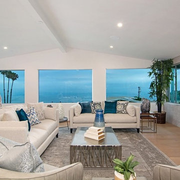 La Jolla Rancho Rd | Contemporary w/ a Mix of Mid-Century