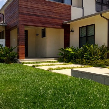 Manhattan Beach Tropical Contemporary