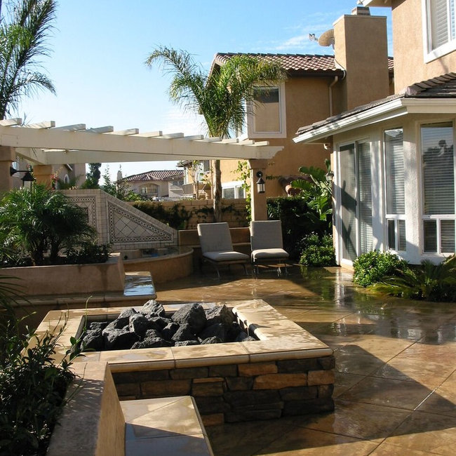 Lynn C. Johnson Associates - Ventura, CA - Home