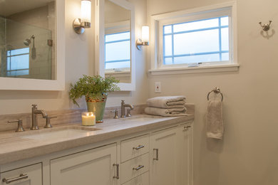 Bathroom - transitional bathroom idea in Los Angeles