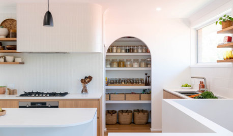 Before & After: A Zen-Like Kitchen With Curves Galore