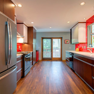 Large deep lower drawers create tons of functional storage