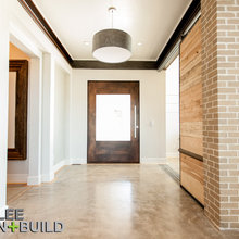 Entry / Foyer