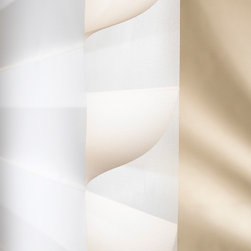 Hunter Douglas Silhouette&reg; - Window Blinds