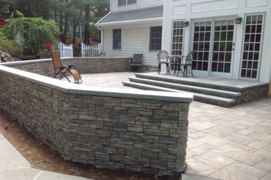 Example of a patio design in New York