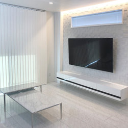 冷たさを感じさせないカラーバランス - リビング家具