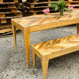 Chevron design Pallet table and bench - Dining Tables