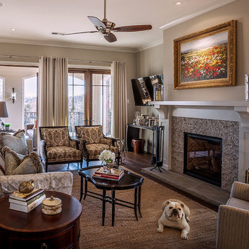 Traditional Living Room