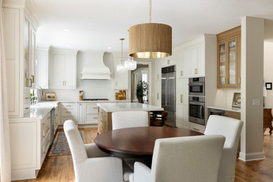 Elegant kitchen photo in Minneapolis