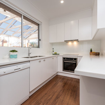Crisp Clean Kitchen