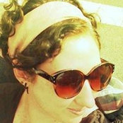Lauren LeRoux's photo