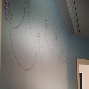 dimensional stencil in a princess room
