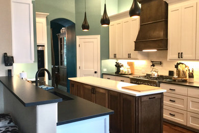 Inspiration for a transitional kitchen remodel in Austin