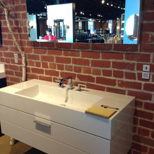 70 Century Dr. bathroom and lighting