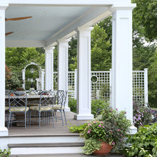 Screened in porch