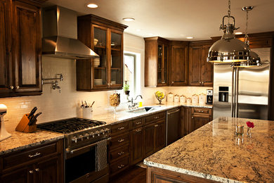 Kitchen - contemporary kitchen idea in Seattle