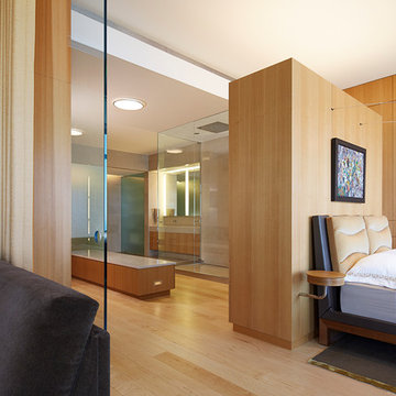Lakeview Apartment
