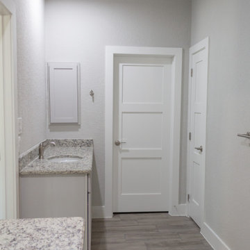 218 Lavernia