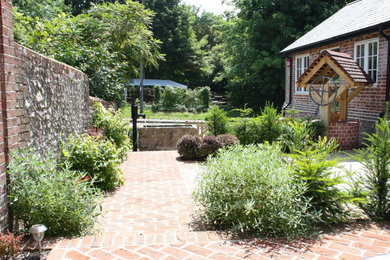This is an example of a farmhouse garden in Hampshire.