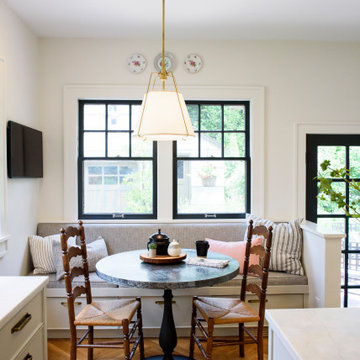 A Kitchen that blends Classic Styling with Modern Functionality