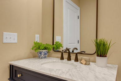 Powder room - traditional powder room idea in New York