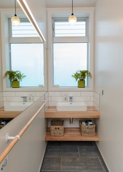 Beach Style  by Will Tatton Architecture