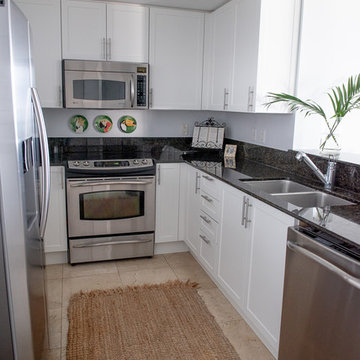 Contemporary Kitchen Remodel Done in Stratus Super Matte