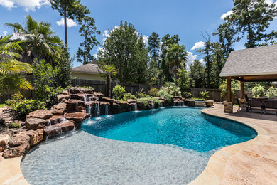 Transitional pool in Houston.