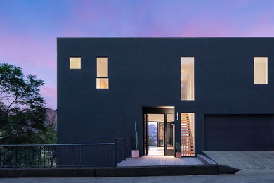 Minimalist exterior home photo in Los Angeles