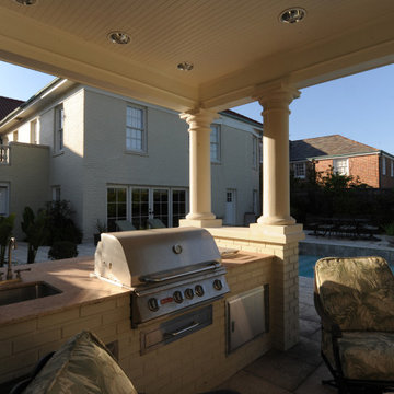 Poolside Living on Versailles