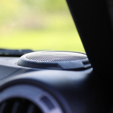 Jeep Stereo Install: Wrangler Sport Edition