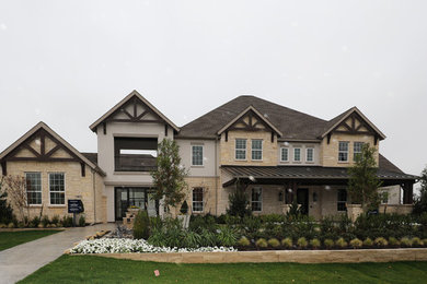 Transitional exterior in Dallas.