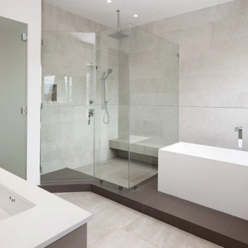 Roger's Contemporary Bathroom