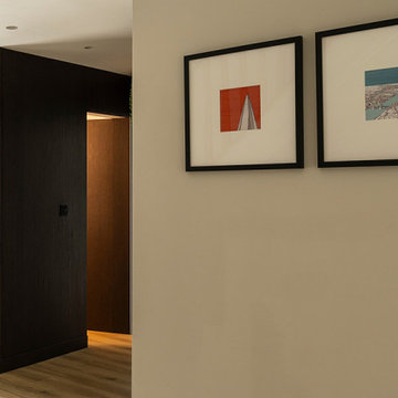 Contrasting Entry