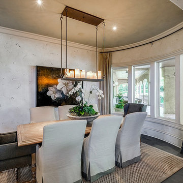 Venetian Plaster Breakfast Area