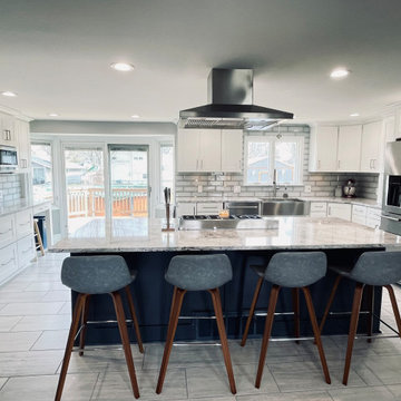 Two-Tone Kitchen