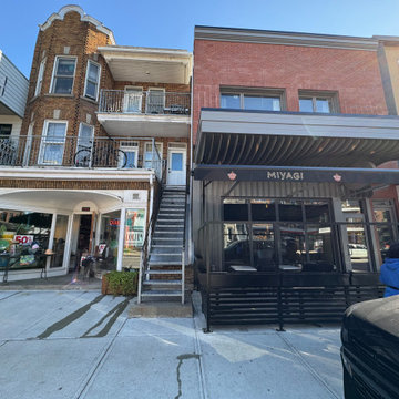 Here is a beautiful Betterliving™ retractable awning installed for a cute bistro