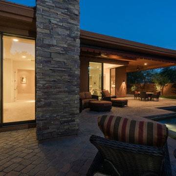 Modern Second Home: Patio