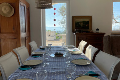 Ispirazione per una sala da pranzo minimal