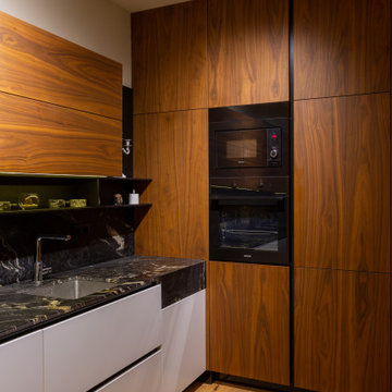 R Apartment