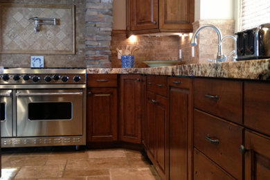 Example of a kitchen design in Salt Lake City